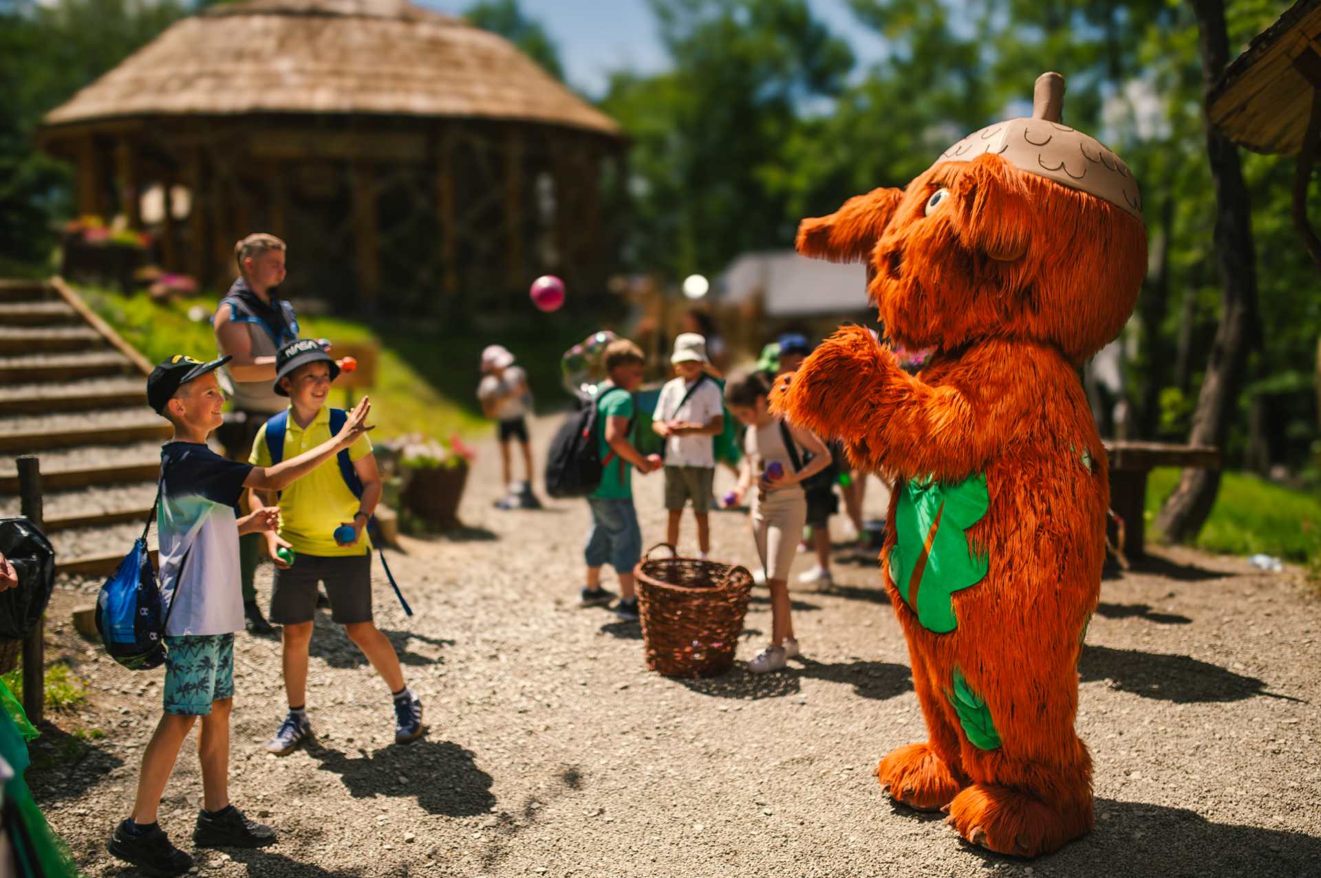 Gdzie pojechać z dziećmi na weekend w Bieszczady? Odkryj Tajemniczą Solinę!