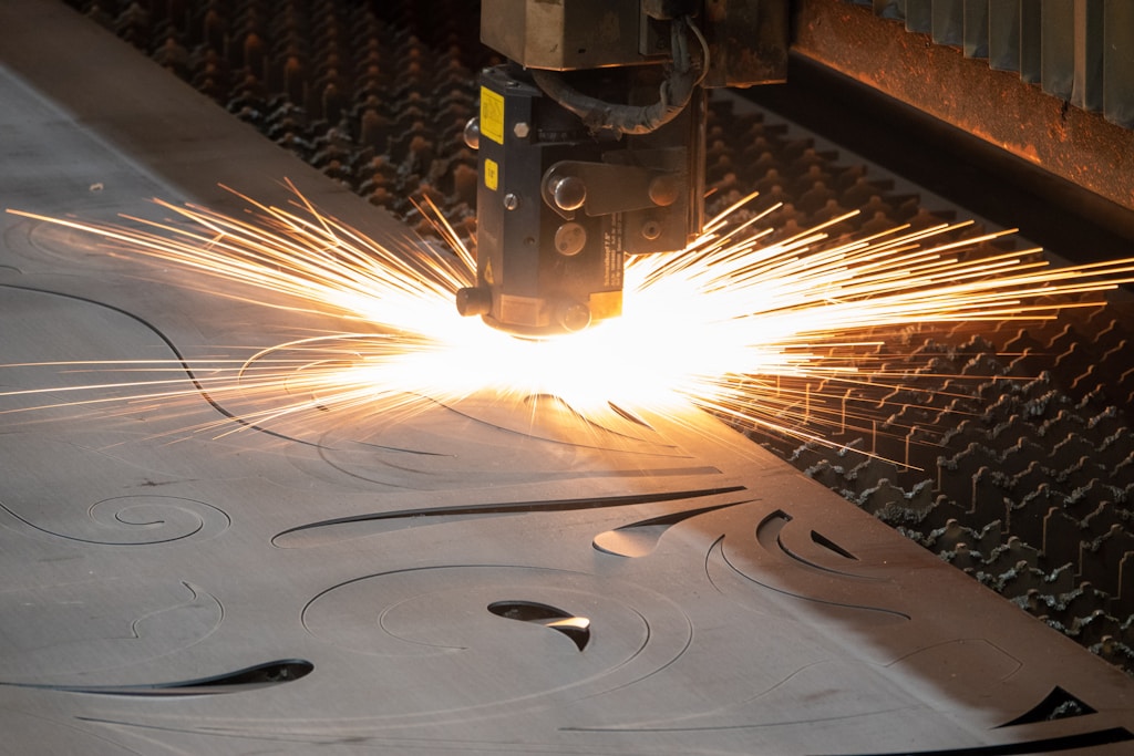 Cięcia laserowe – nowoczesna metoda obróbki metalu