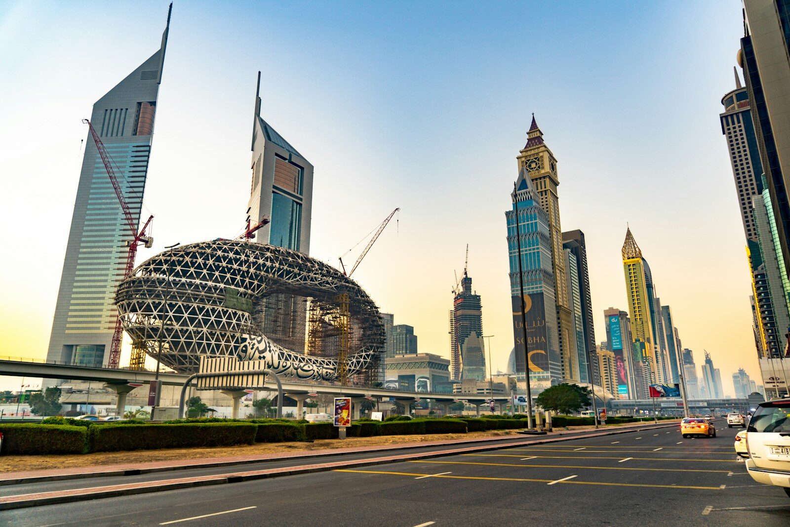 Czy Polak może kupić mieszkanie w Dubaju? Strefy freehold i procedura zakupu